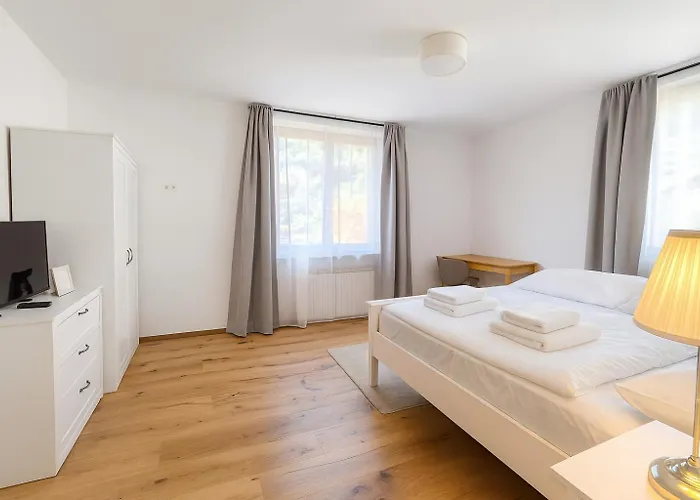 Four Seasons Getaway