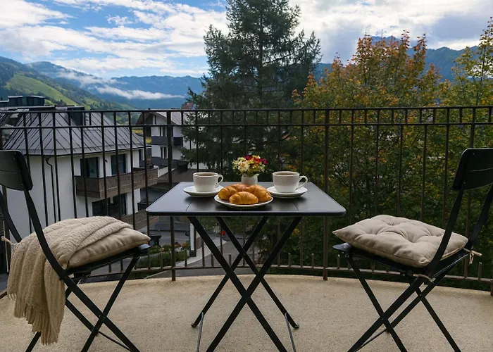 Four Seasons Getaway *